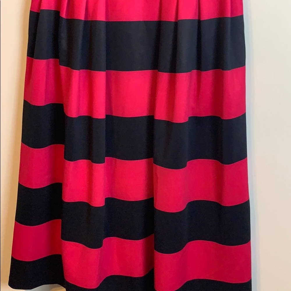 Dress - Picture 2 of 7